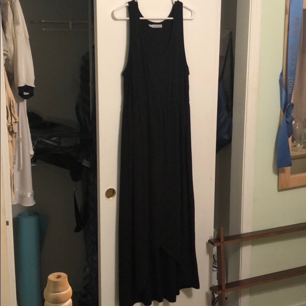 Flattering high-low dress! - Picture 2 of 7